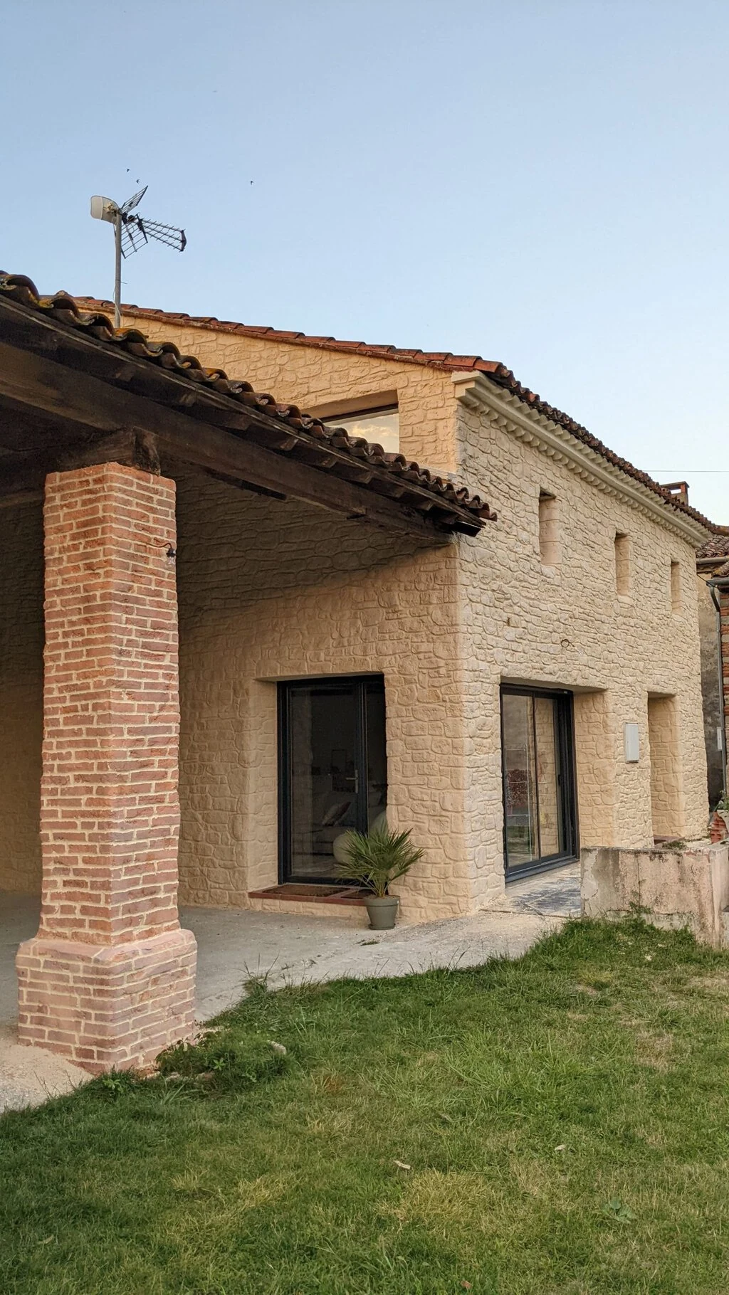 pxl 20220629 191908988deco facade 33